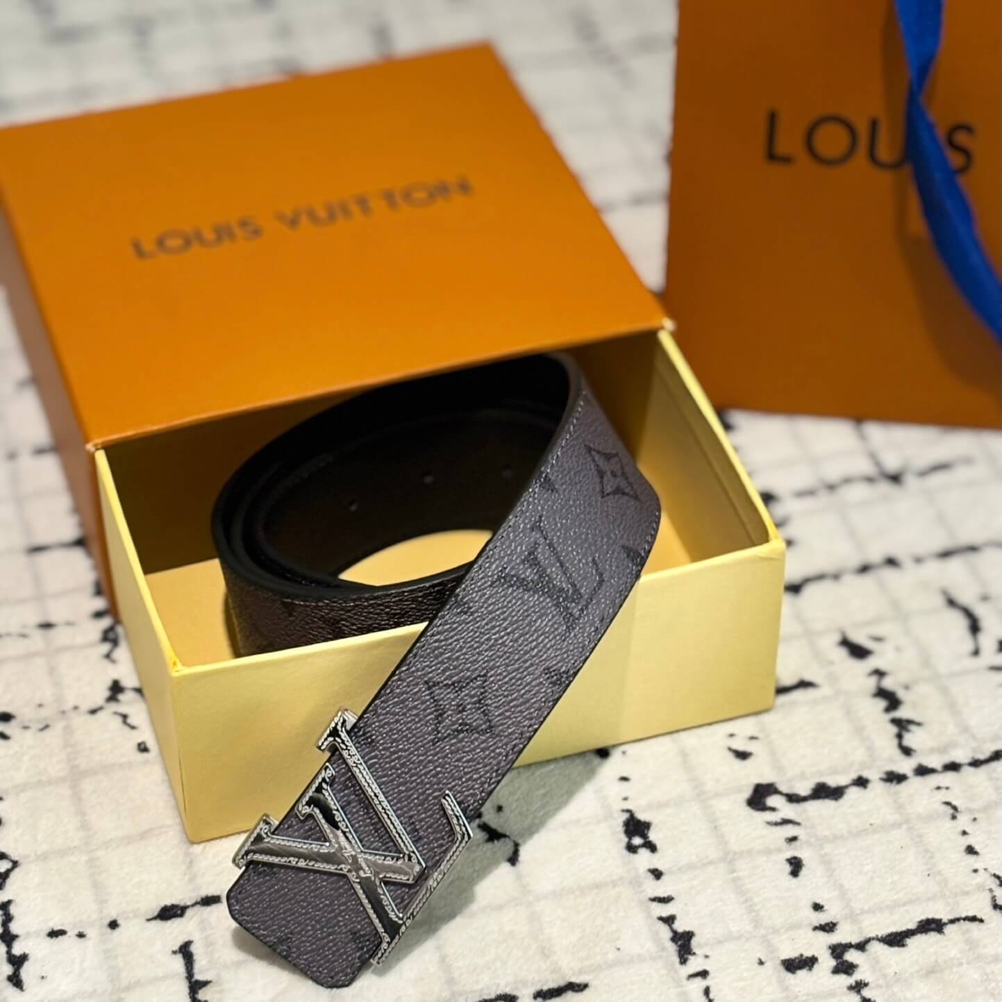 High-End Presbyopic Leather Belt