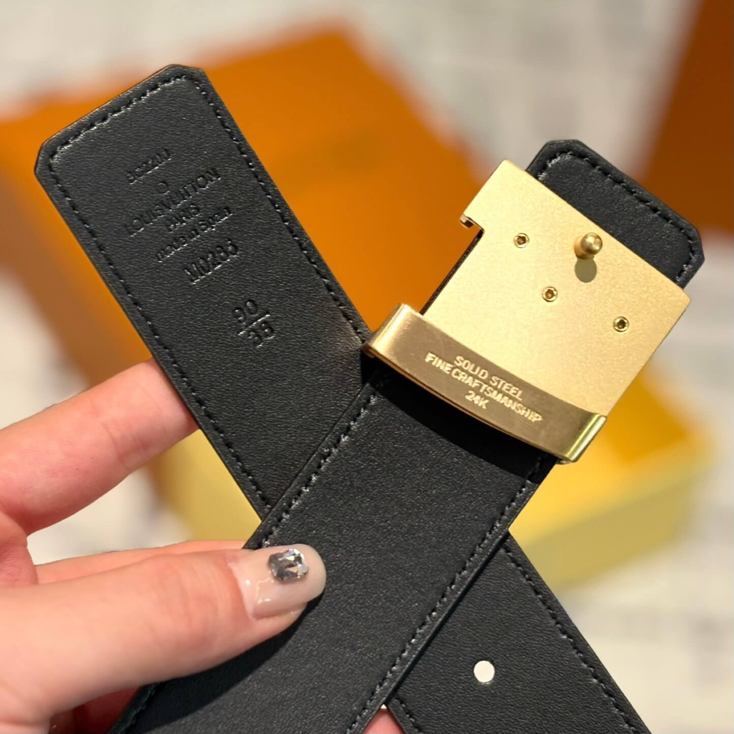 High-End Presbyopic Leather Belt
