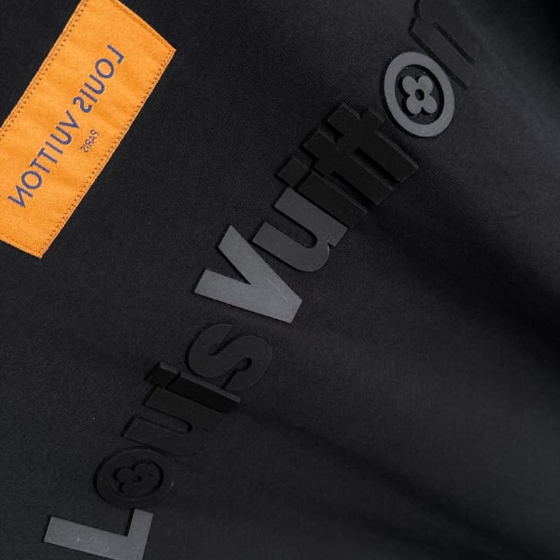 2025 Street Style 3D Embossed T-shirt