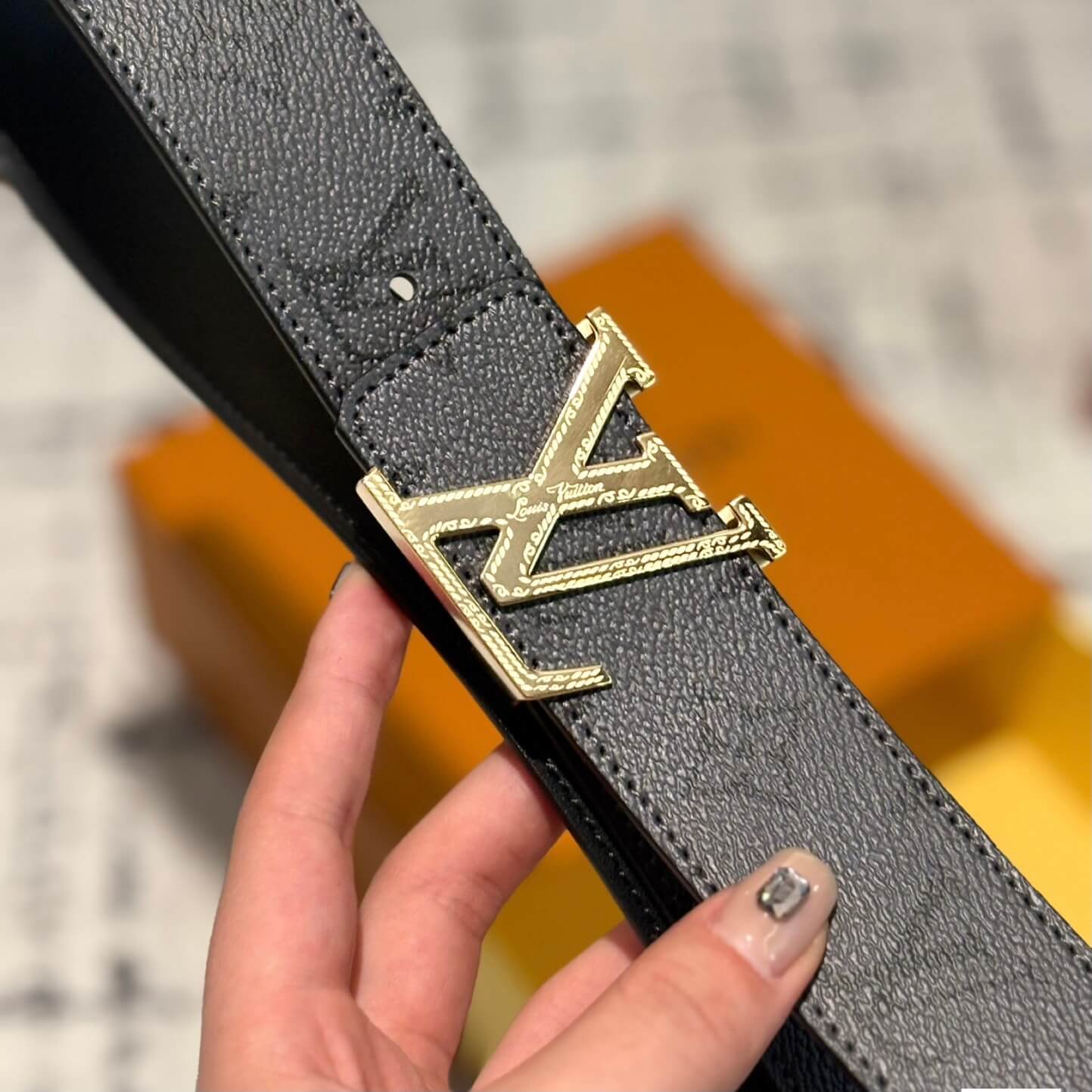 High-End Presbyopic Leather Belt