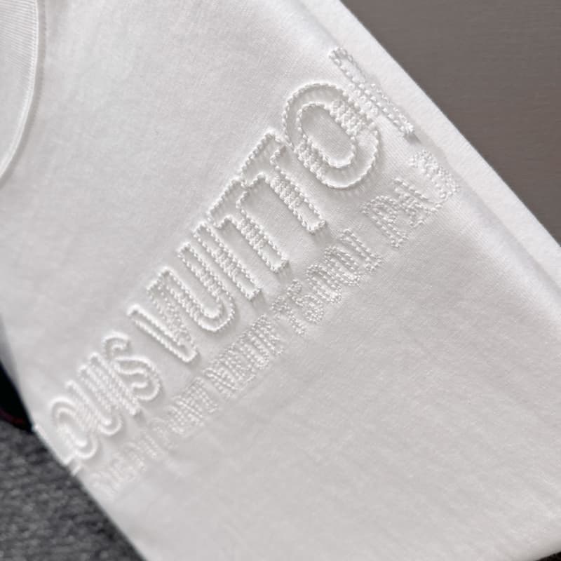 2025 New Round Neck Embroidery T-shirt