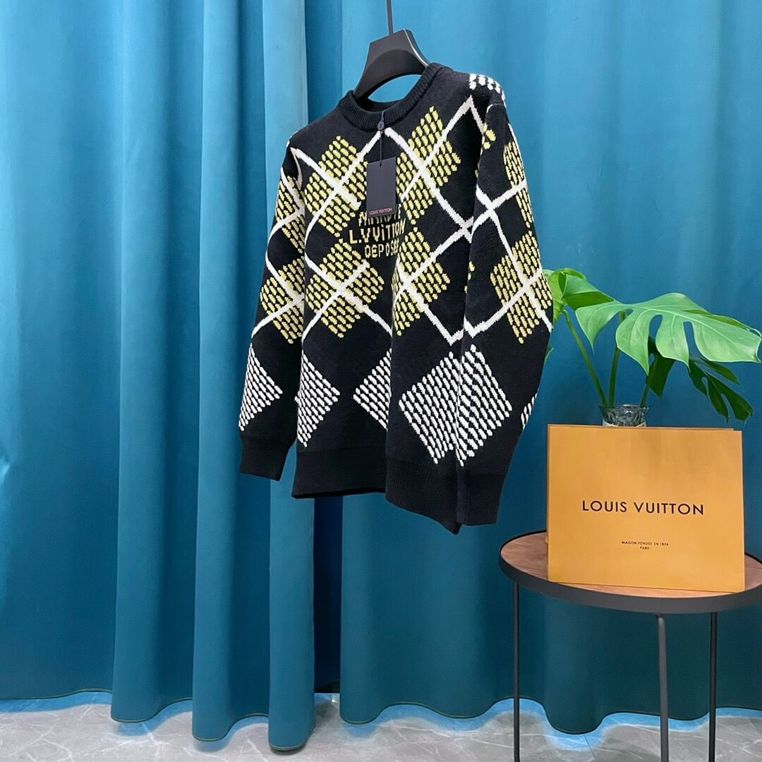 Plaid Design Knit Sweater