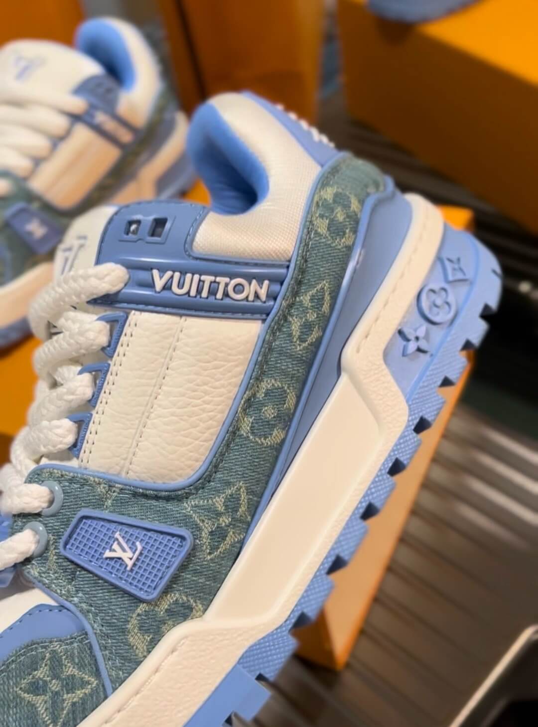 Trendy Blue Leather Sneakers