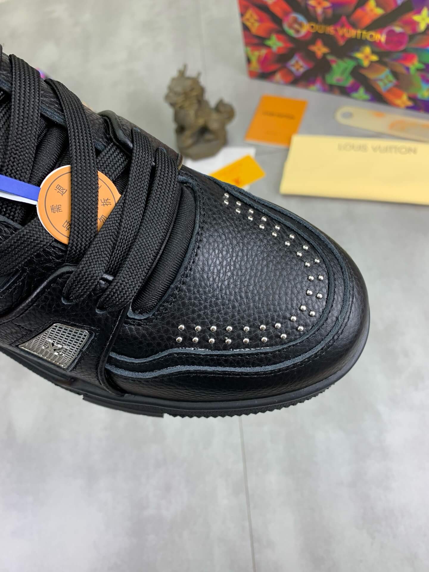 New Arrival All-Black Sneakers