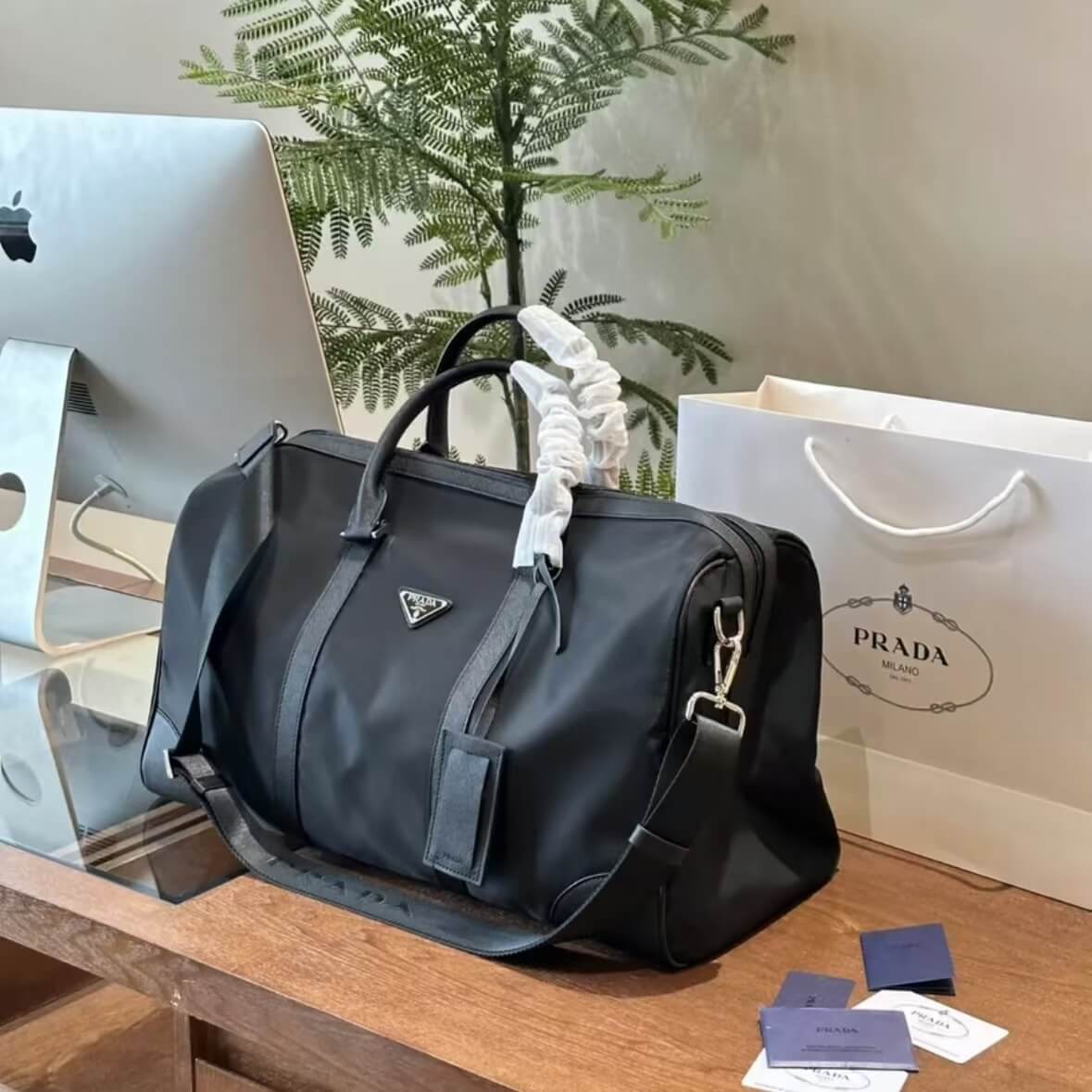Metal Triangle Bag