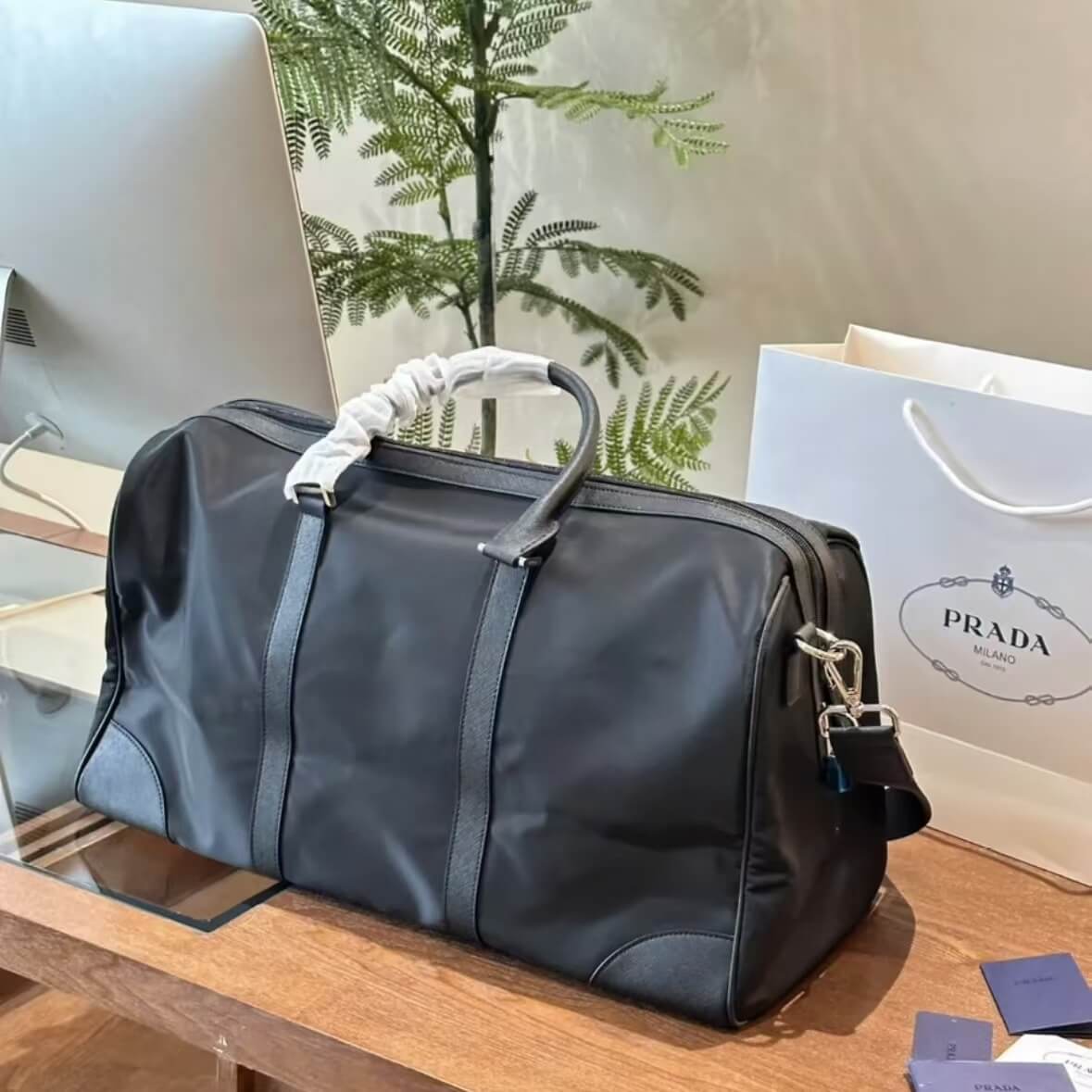 Metal Triangle Bag