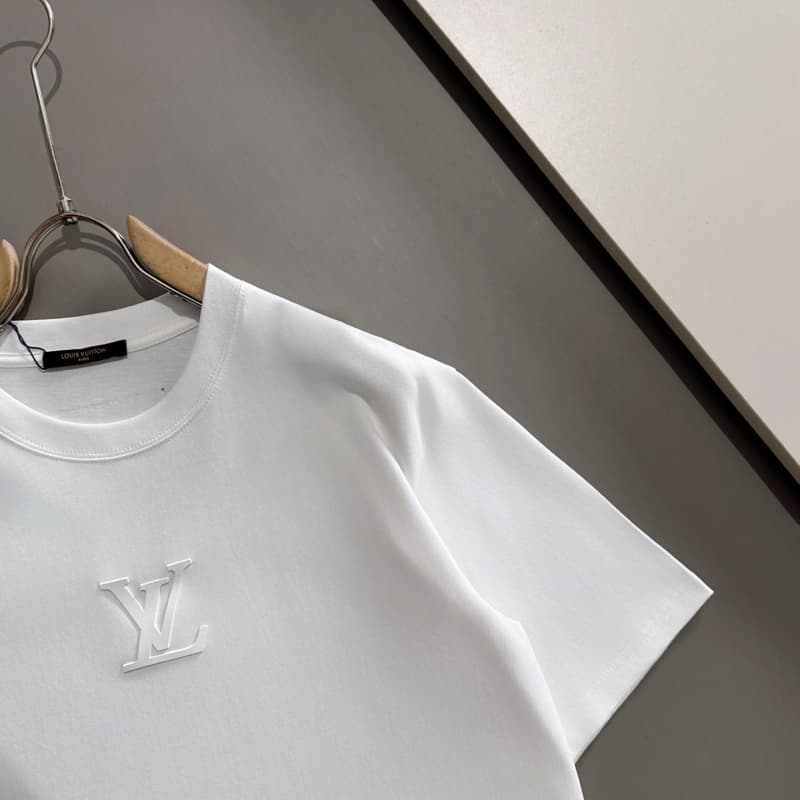 2025 Street Style 3D Embossed T-shirt