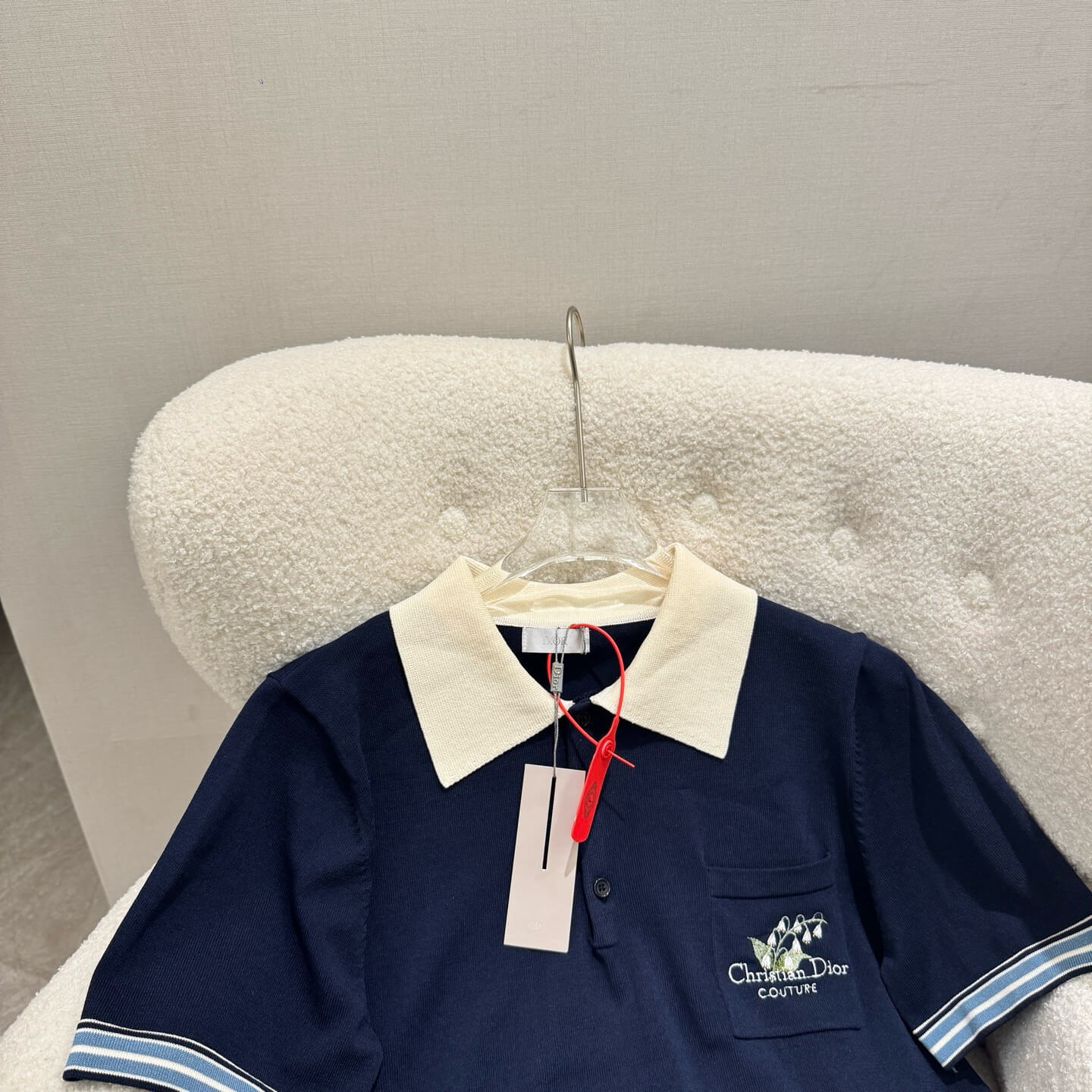 Lily Embroidery Knit T-shirt