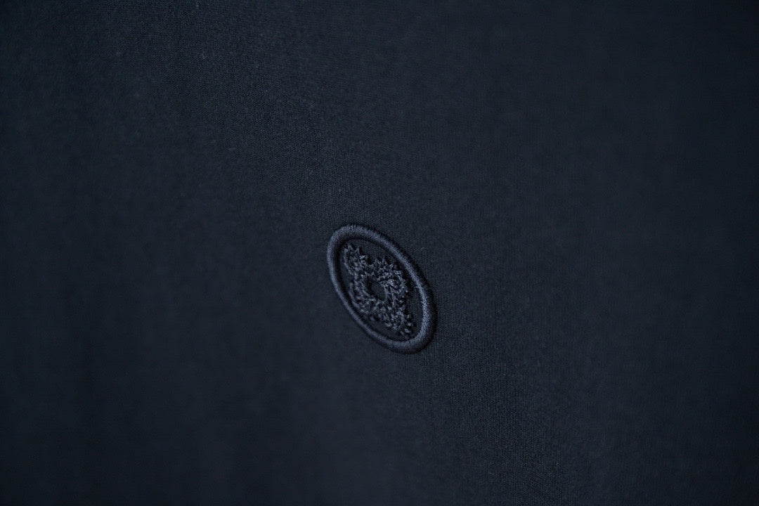 2025 New Hollow Embroidery + Mesh Embroidery T-shirt