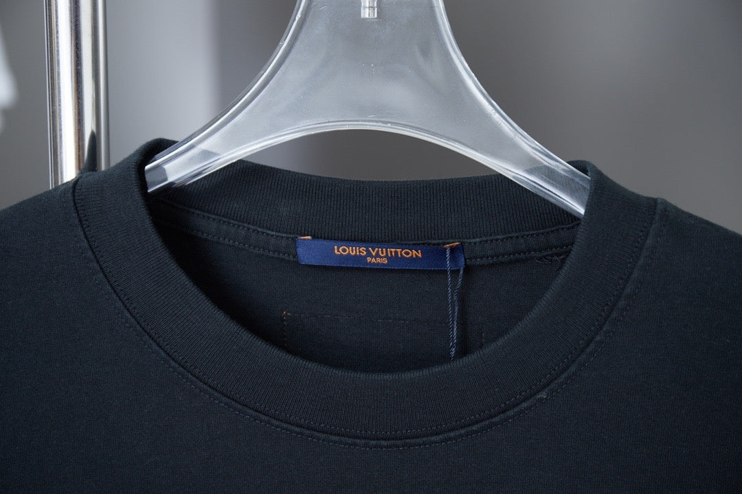 2025 New Hollow Embroidery + Mesh Embroidery T-shirt