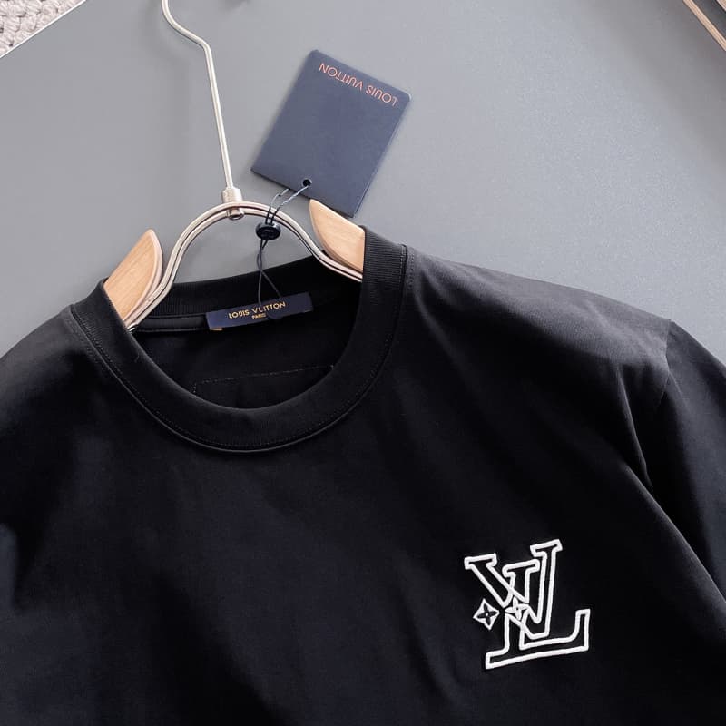 2025 New Rendered Embroidered T-shirt