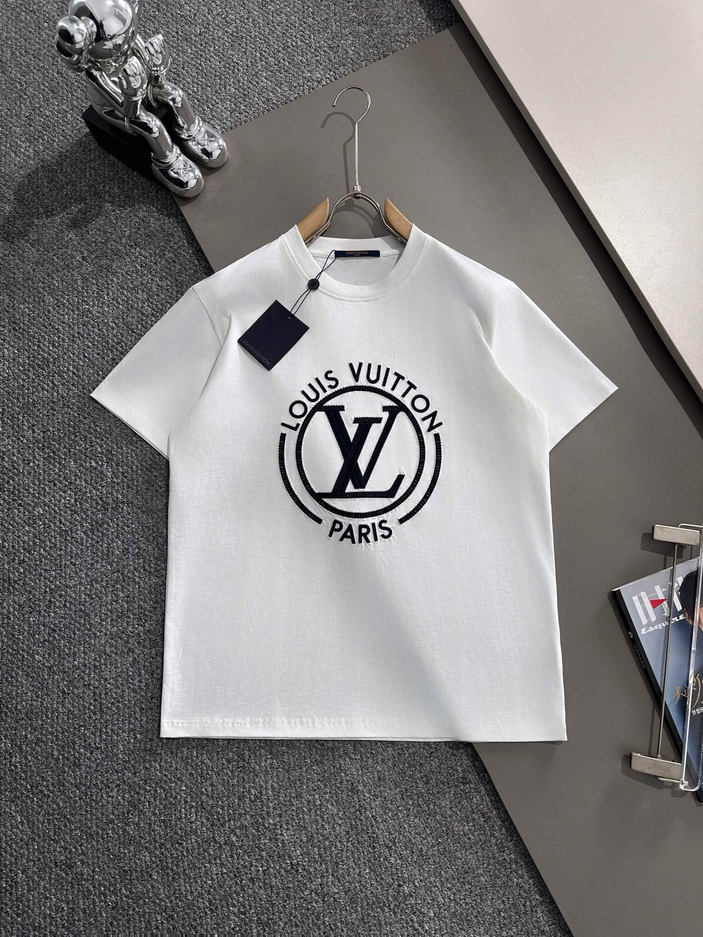 Embroidered Circle T-Shirt