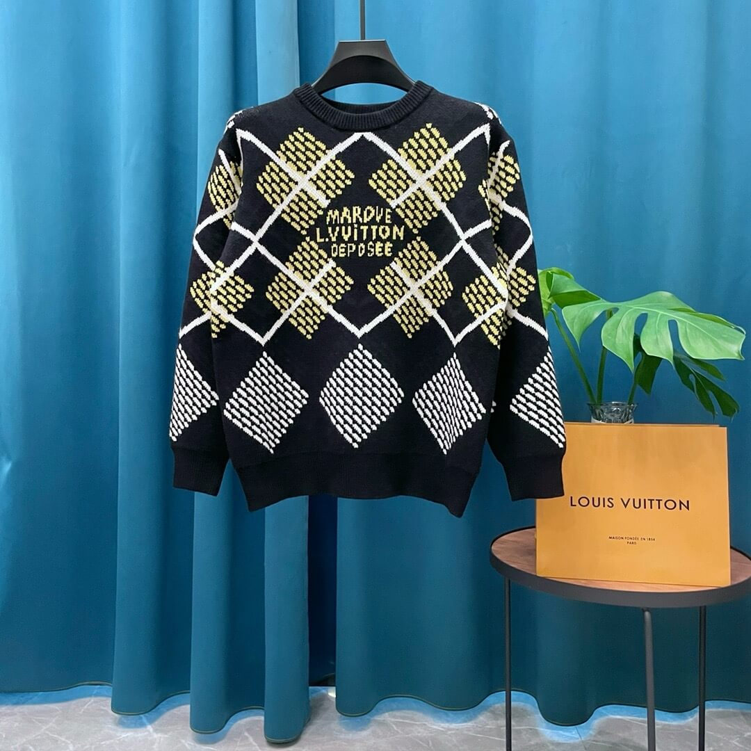 Plaid Design Knit Sweater