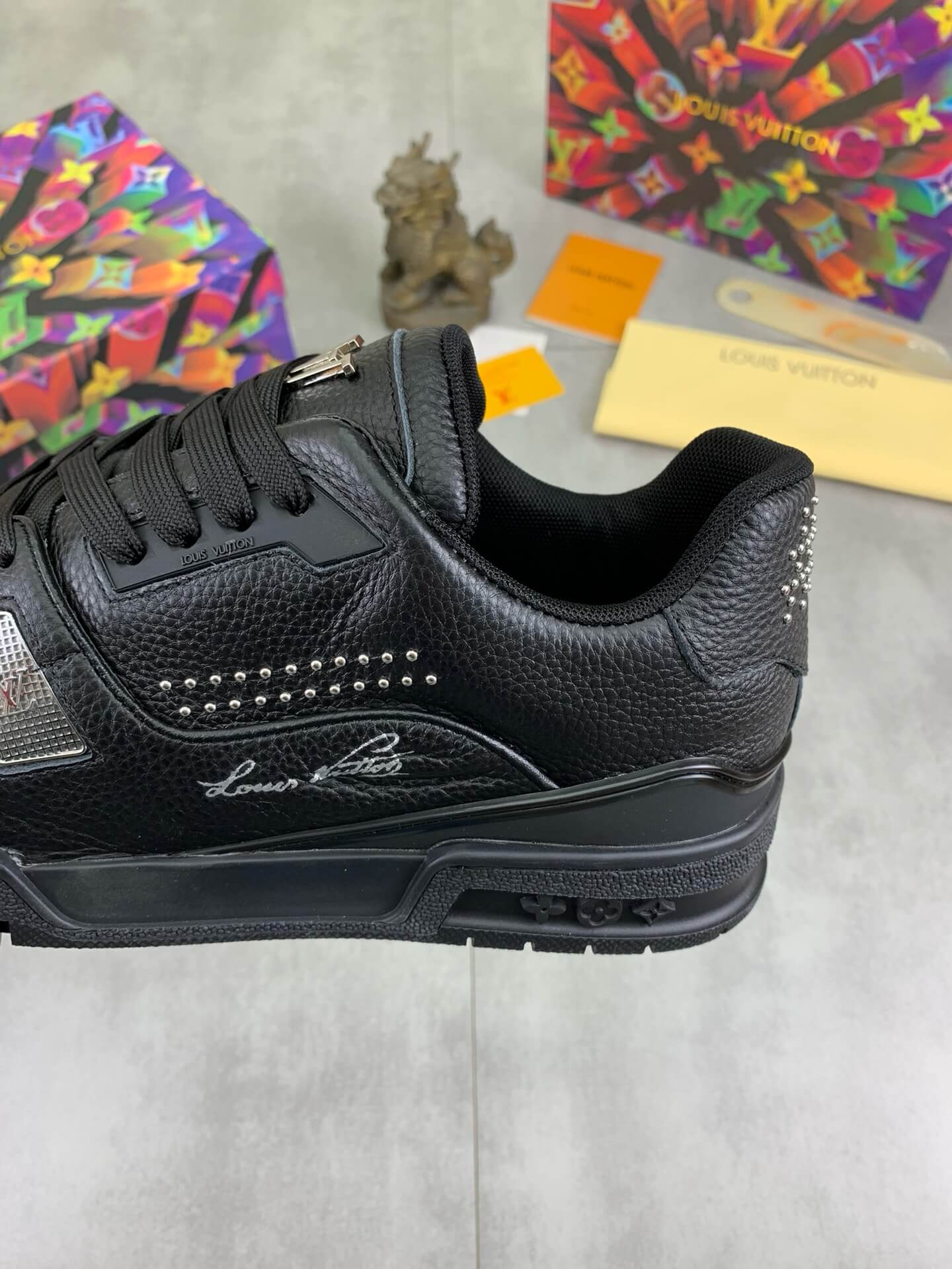 New Arrival All-Black Sneakers