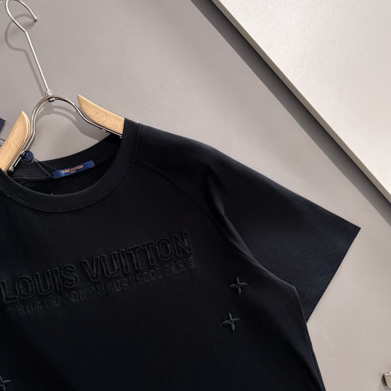 2025 New Round Neck Embroidery T-shirt