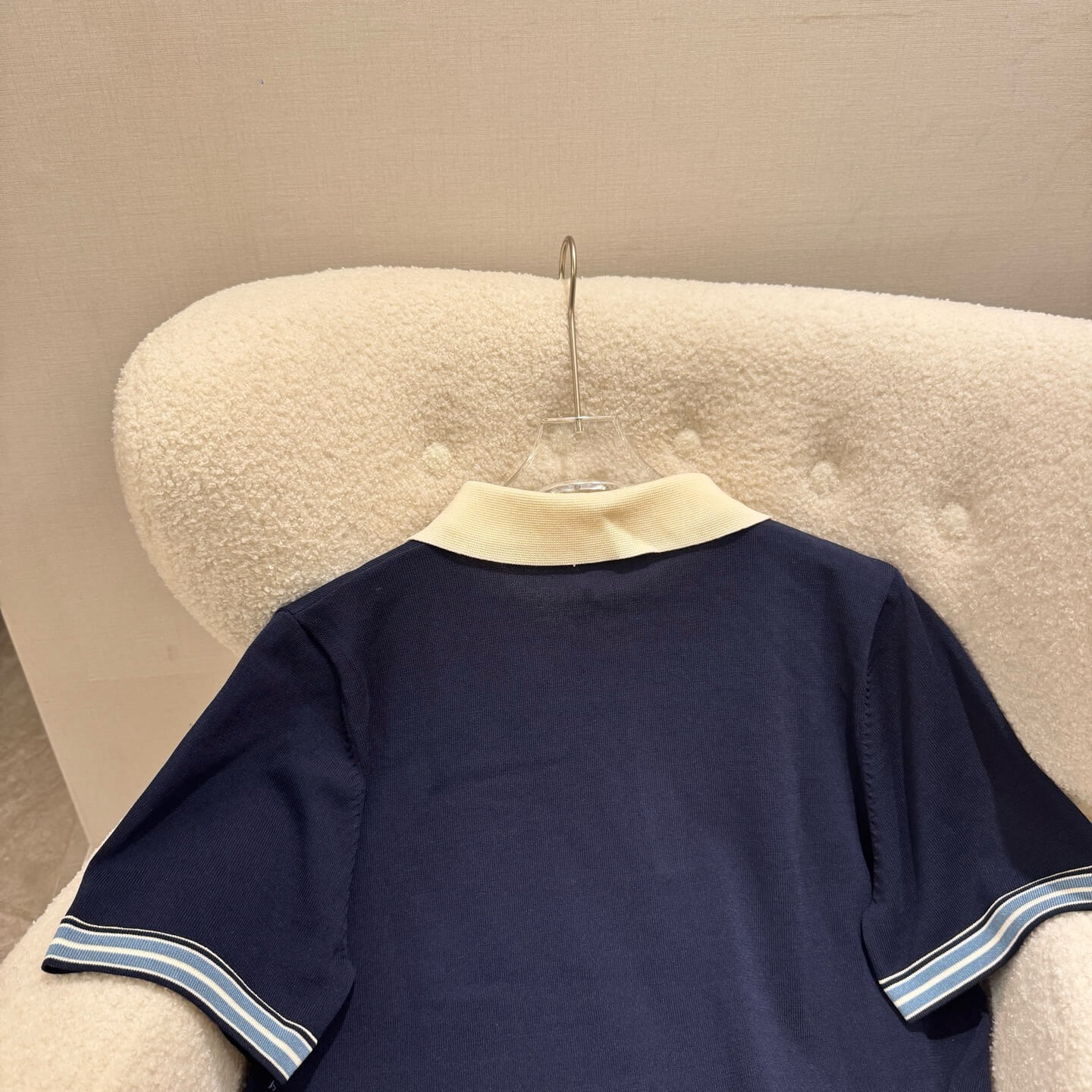 Lily Embroidery Knit T-shirt