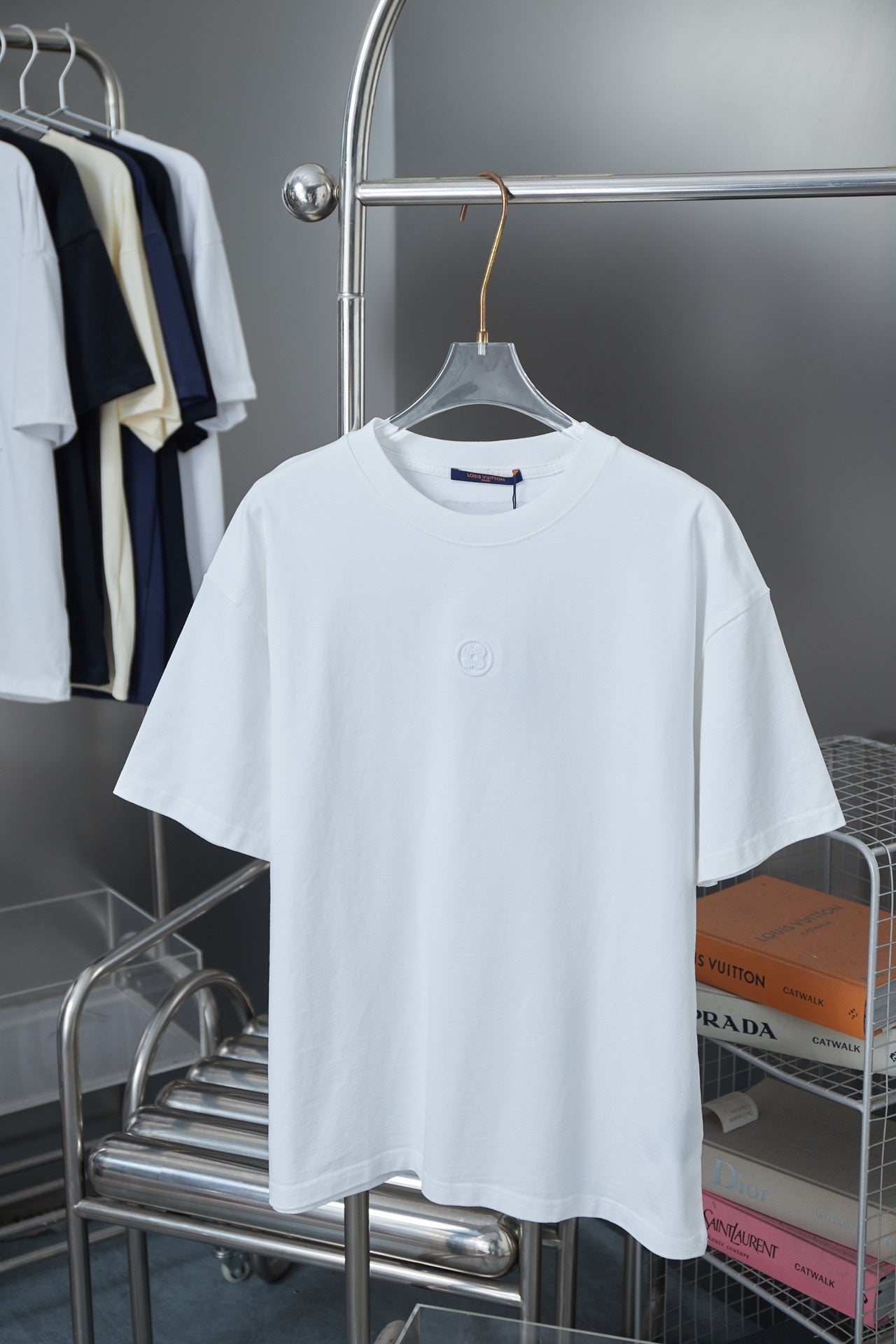 2025 New Hollow Embroidery + Mesh Embroidery T-shirt