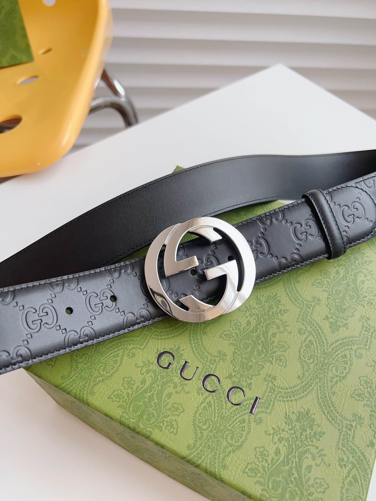 Vintage Floral-Embroidered Leather Belt