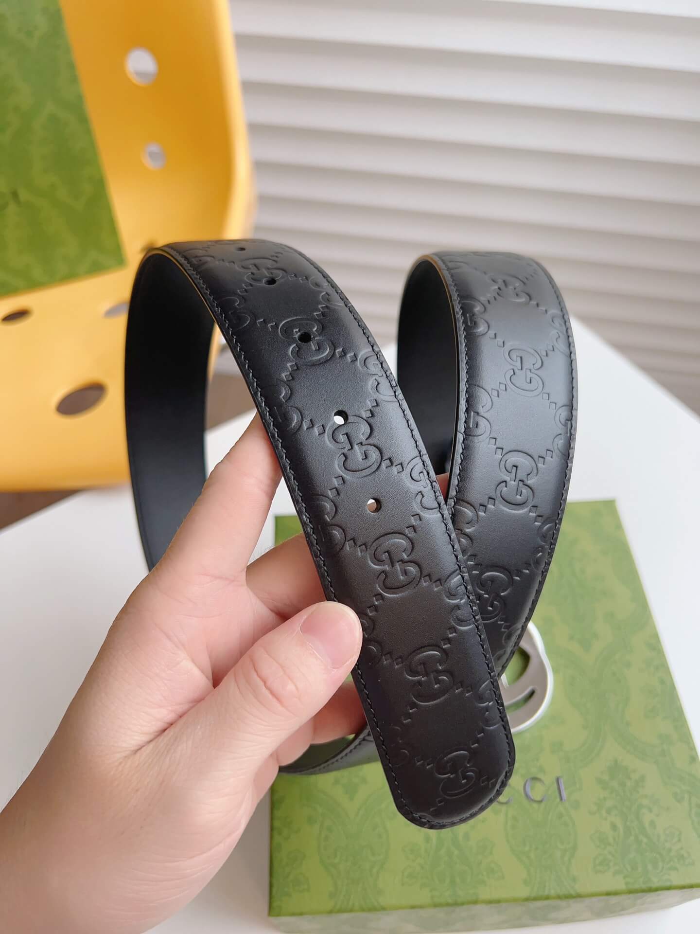 Vintage Floral-Embroidered Leather Belt