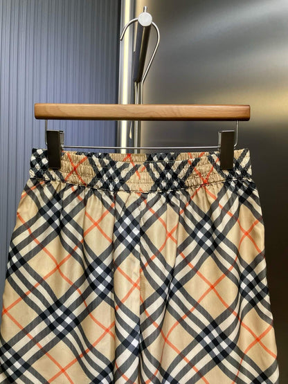 Classic Diagonal Plaid Shorts