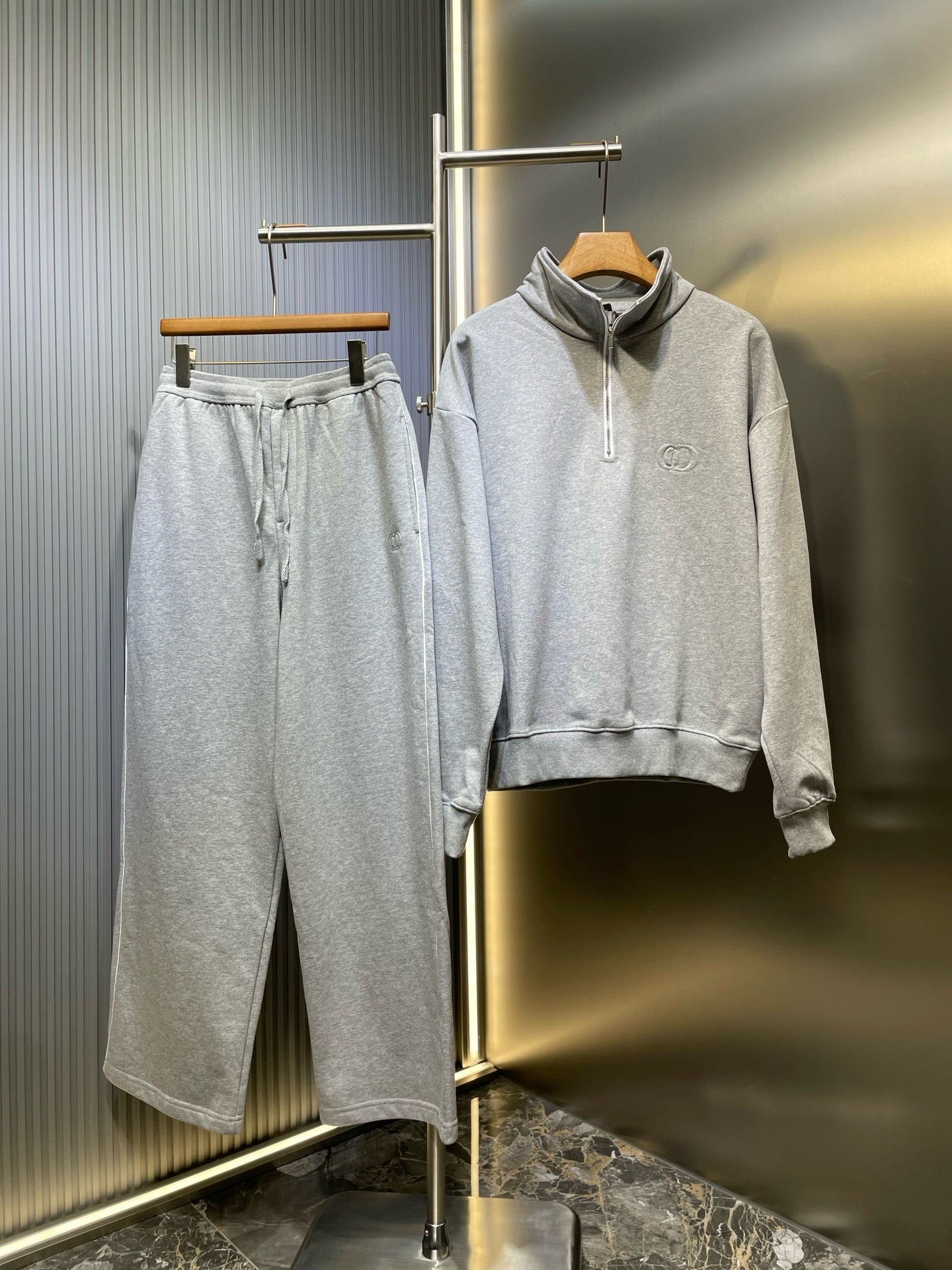 Classic Minimalist Half-Zip Sweatshirt & Pants Set