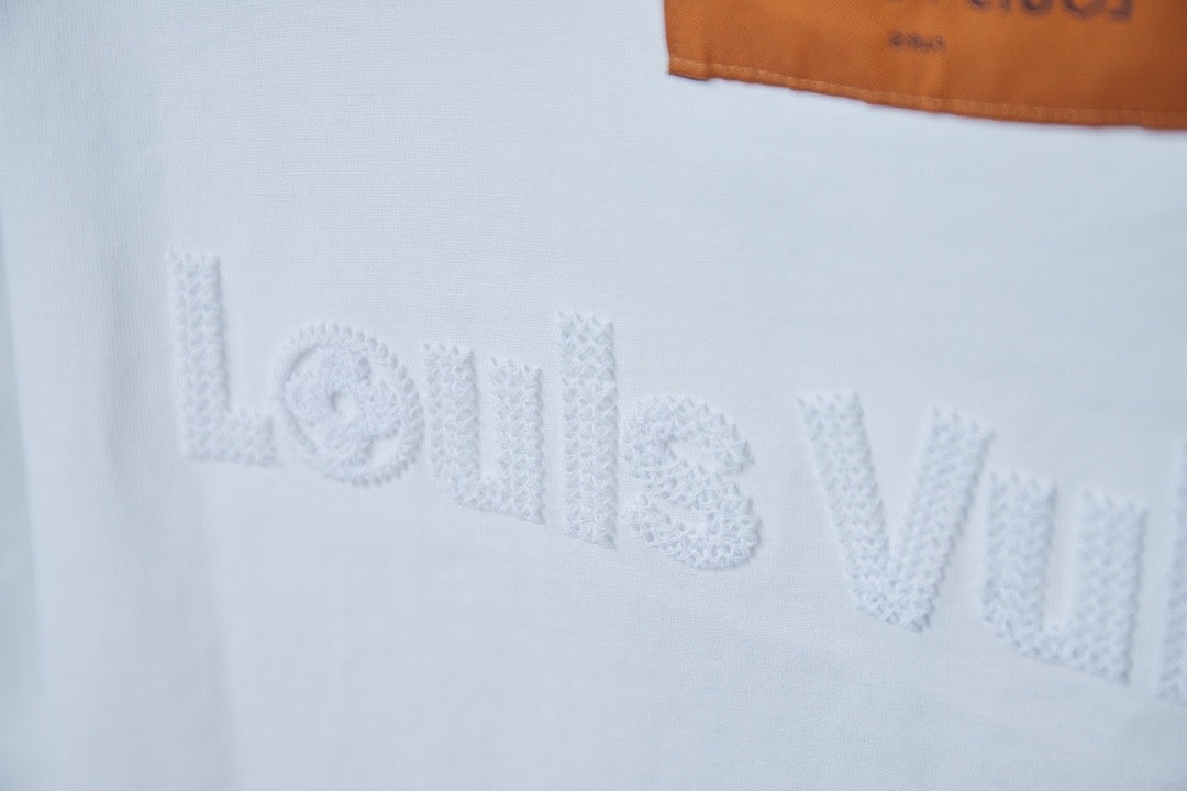 2025 New Hollow Embroidery + Mesh Embroidery T-shirt