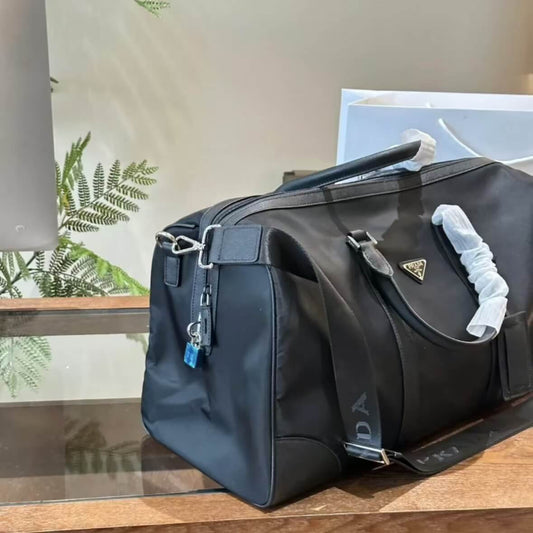 Metal Triangle Bag