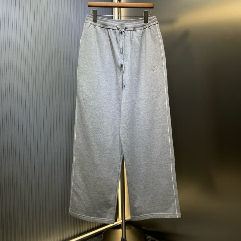 Classic Minimalist Half-Zip Sweatshirt & Pants Set