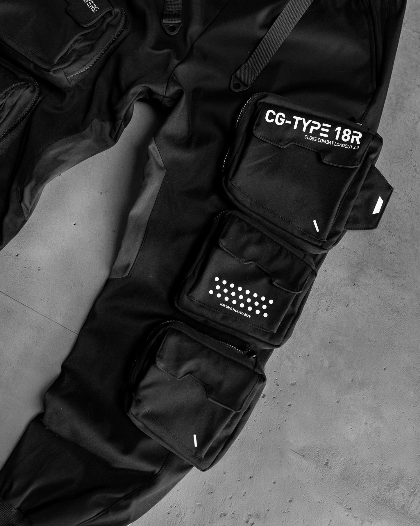CG-Type 18R Black Cargo Pants