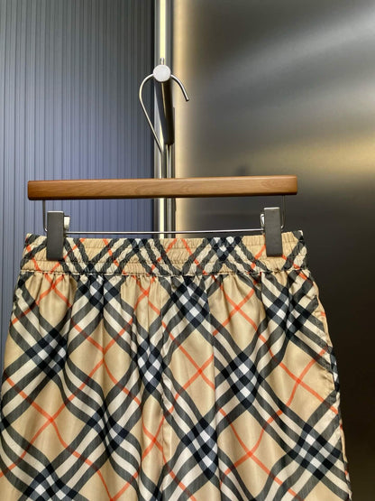 Classic Diagonal Plaid Shorts