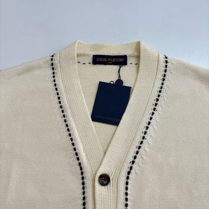 Embroidered Pocket Contrast-Trimmed Jacket
