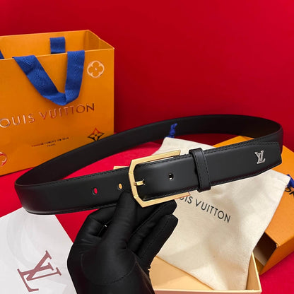 Classic Solid-Color Belt with Metal Accents